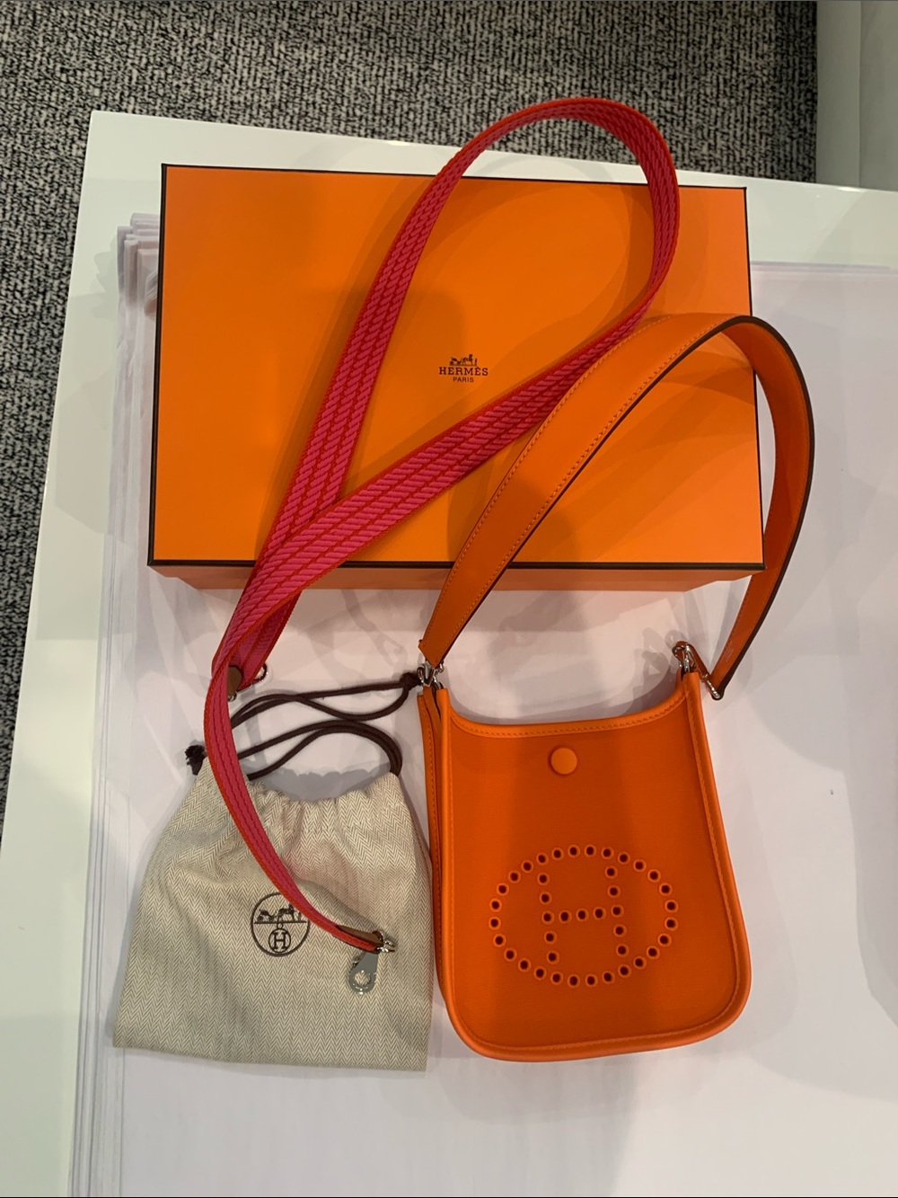 HERMES Orange Women's Crossbody Shoulder Bag. Comes time box and optional strap